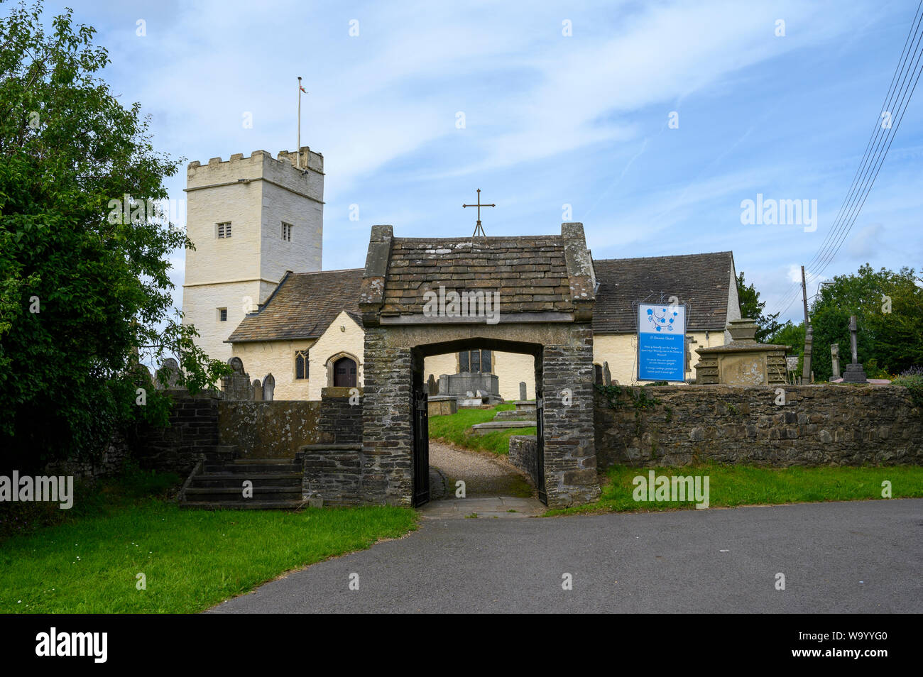 St Sannan la Chiesa e lichgate, Bedwellty, South Wales, Regno Unito. Foto Stock