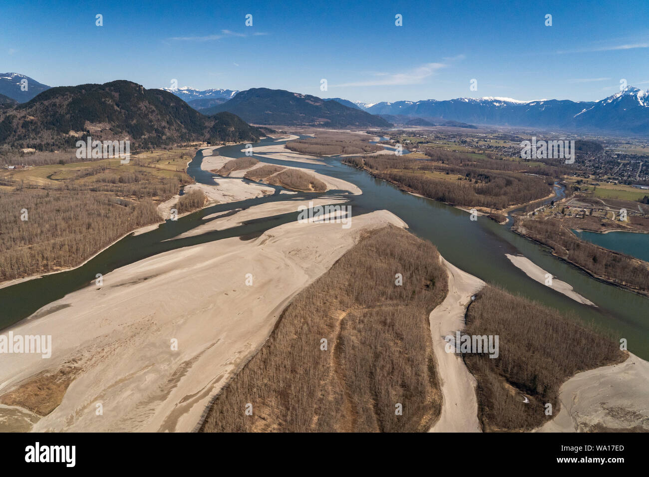 Vista aerea del fiume Fraser presso la città di Chilliwack, nella Columbia Britannica. Foto Stock