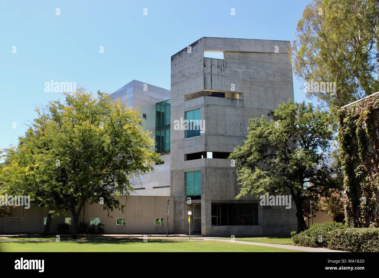 Servizi sociali e umanistiche edificio, UC Davis, Davis, California Foto Stock