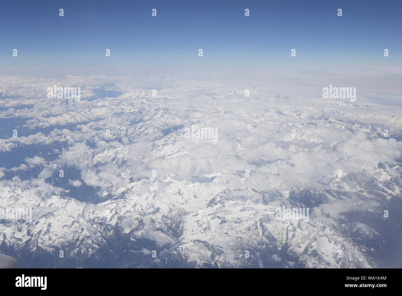 Antenna delle Alpi da un aereo commerciale. Foto Stock