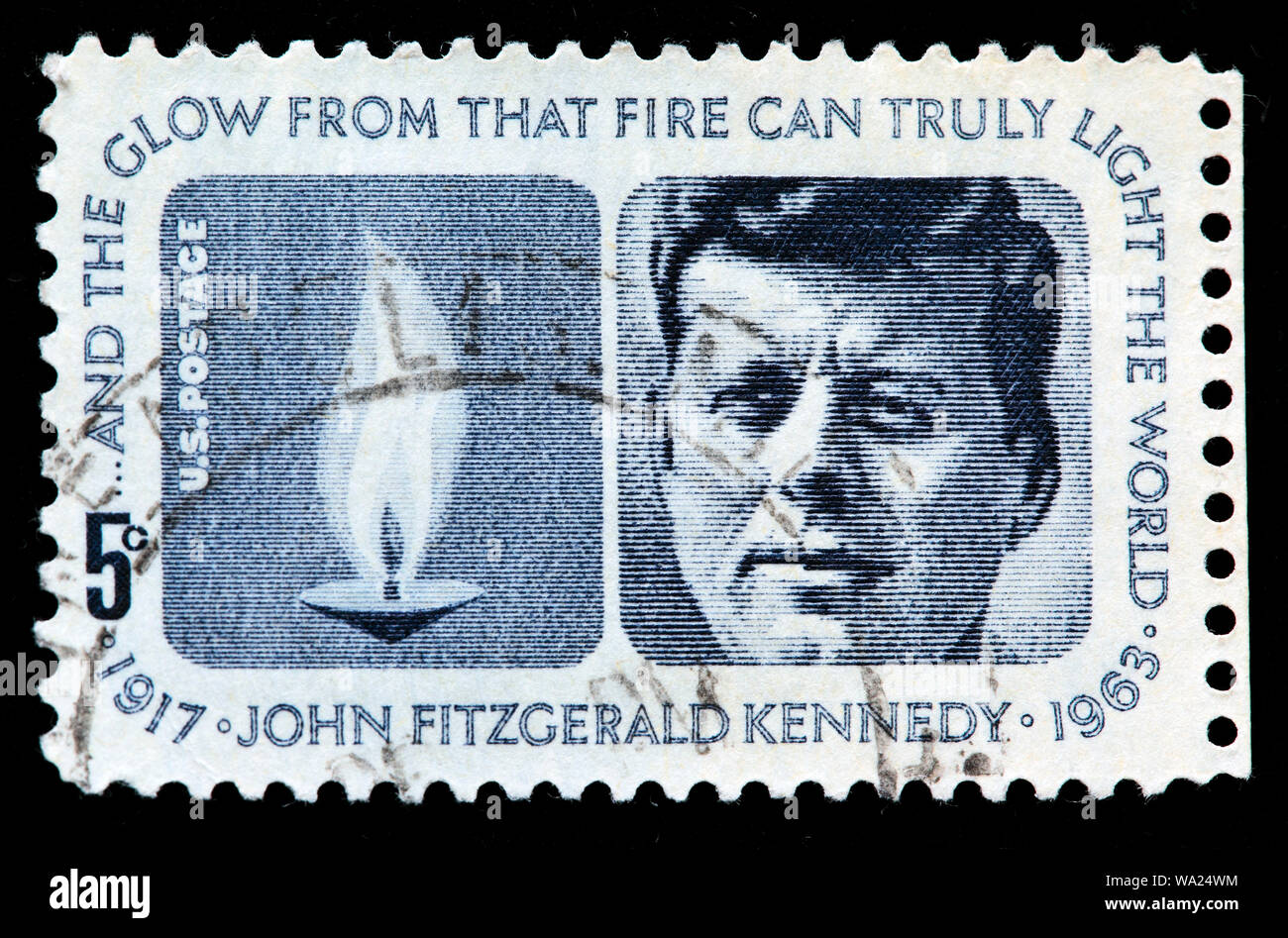 John F. Kennedy (1917-1963), presidente degli Stati Uniti d'America, la fiamma eterna, francobollo, USA, 1964 Foto Stock