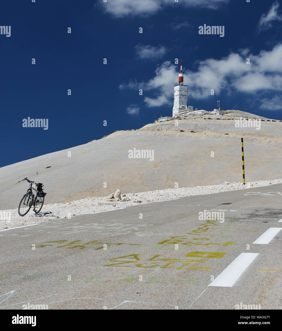 Lonely bike a Mont Ventoux, Provenza, Francia. Tappa del Tour de France Foto Stock