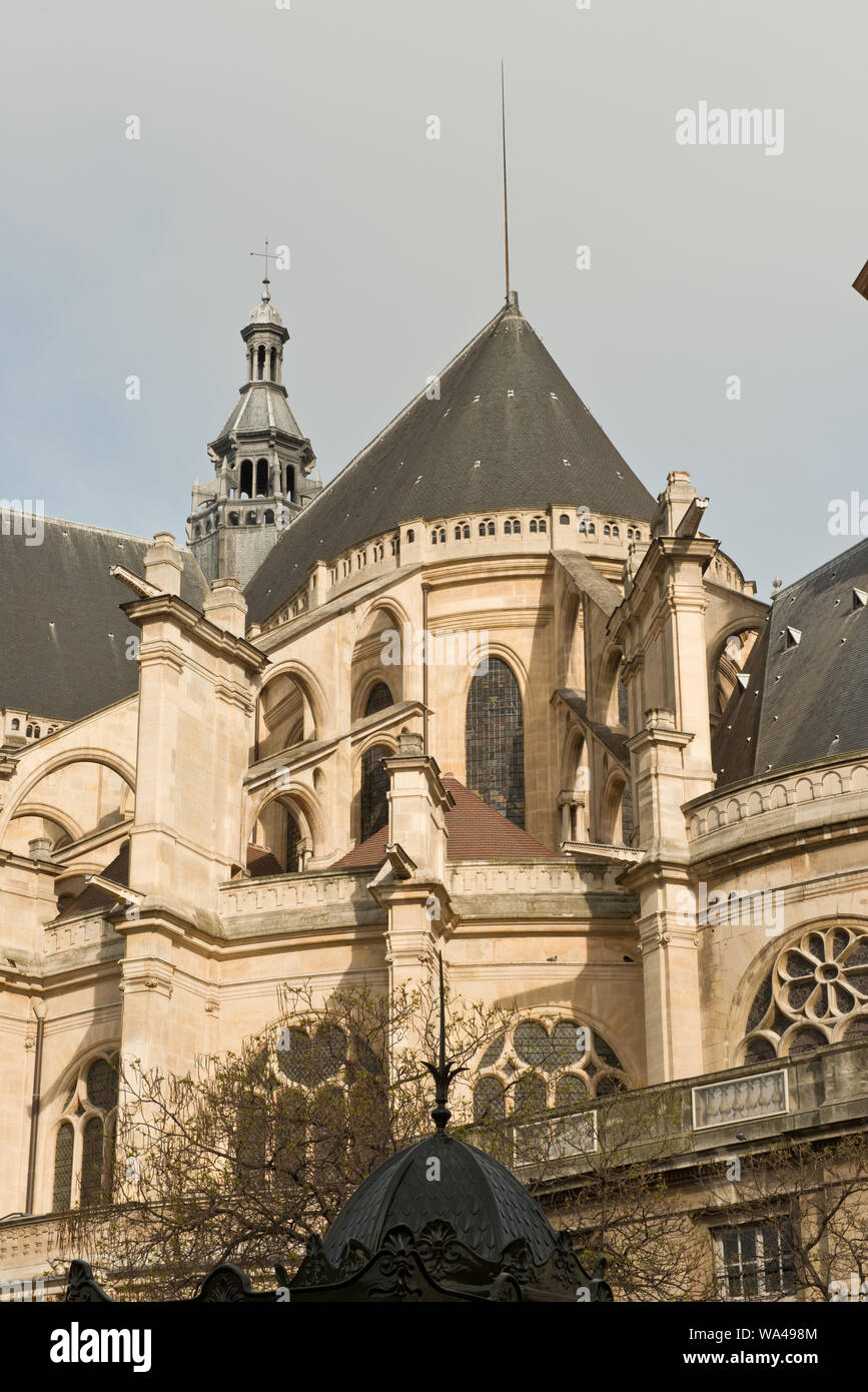 Dettagli architettonici di archi rampanti della Église chiesa di Saint-Eustache, Parigi Foto Stock