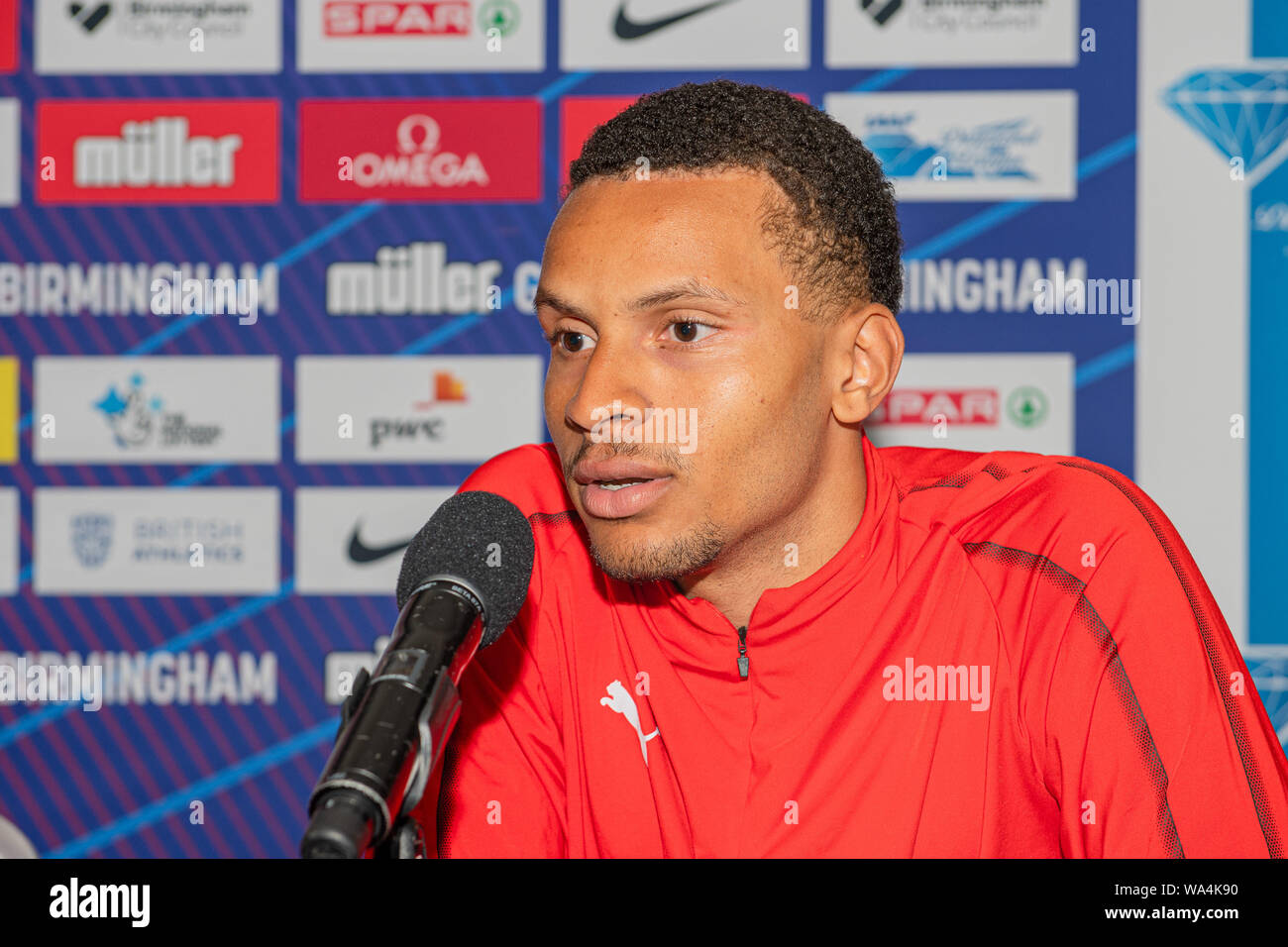 BIRMINGHAM, Regno Unito. 17 Ago, 2019. Andre de Grasse del Canada (100m - Triple Olympic medallist, 2016) durante il Muller Grand Prix Birmingham 2019 Pre-Event conferenza stampa presso il Crowne Plaza Hotel di Sabato, Agosto 17, 2019 a Birmingham in Inghilterra. Credito: Taka G Wu/Alamy Live News Foto Stock