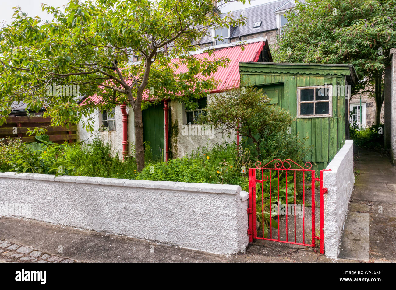 Footdee o Fittie è una vecchia comunità di pesca a est di Aberdeen Harbour, ora parte della città e una zona di conservazione. Foto Stock
