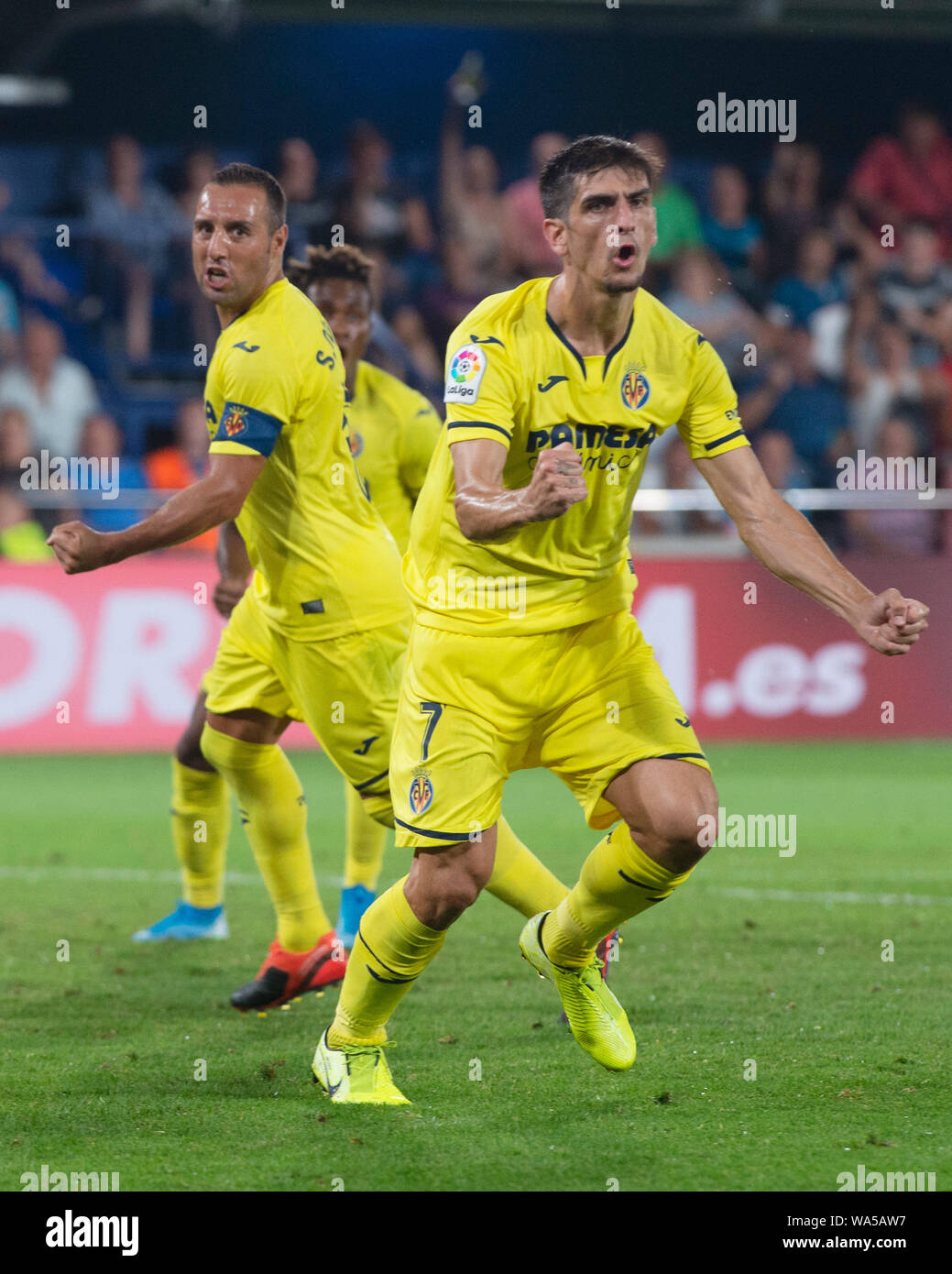 Gerard Moreno del Villarreal festeggia il suo obiettivo durante il match Villarreal CF v Granada CF, di LaLiga stagione 2019/2019. Il calcio. La Ceramica Stadium. Villarreal, Spagna, 17 ago 2019. Foto Stock