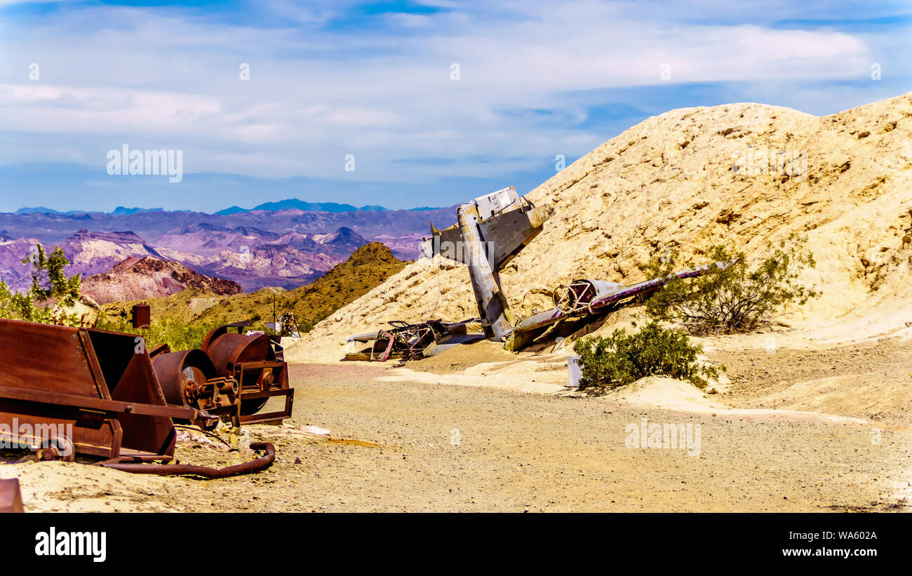 Si è schiantato piano utilizzato come un puntello nel 2001 film '3000 Miglia a Graceland' Il piano è ancora mostrato nella vecchia città mineraria di El Dorado in Nevada, STATI UNITI D'AMERICA Foto Stock