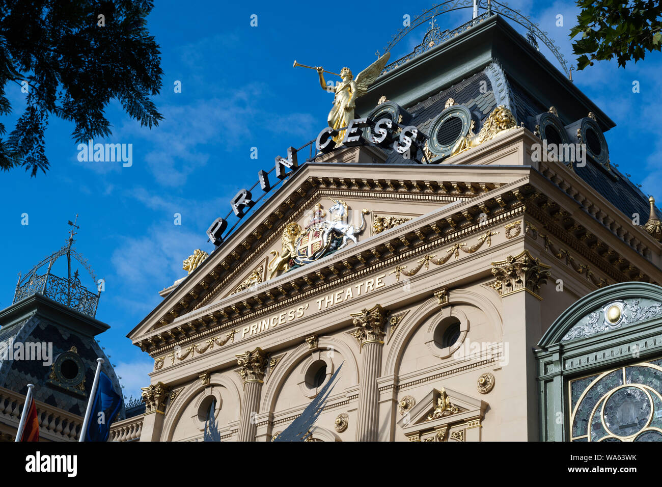 Facciata di Melbourne's Princess Theatre, aperto nel 1886. Foto Stock