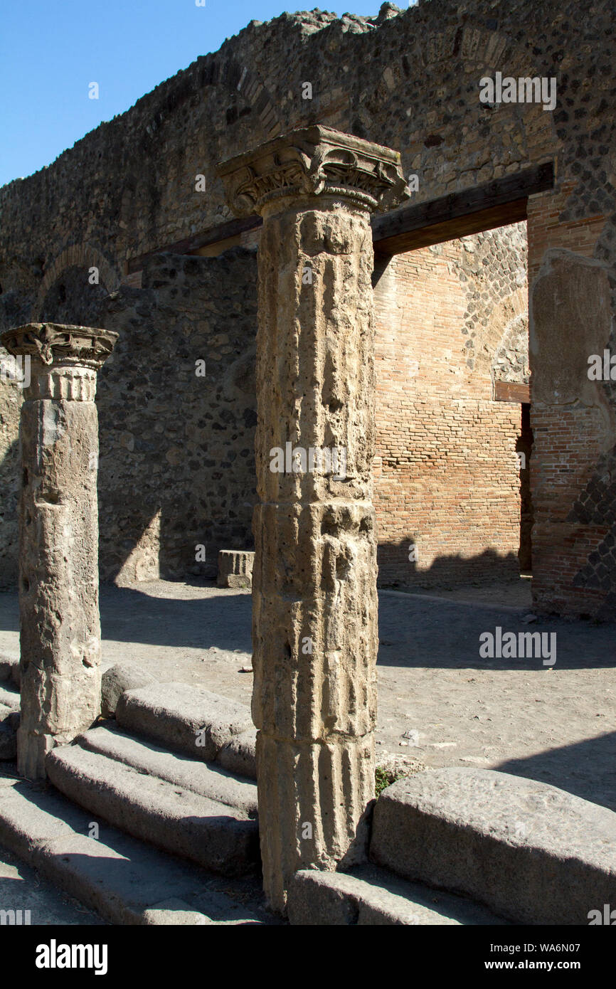 Primo piano delle rovine della storica città di Pompei (Patrimonio dell'Umanità), Napoli, Italia Foto Stock