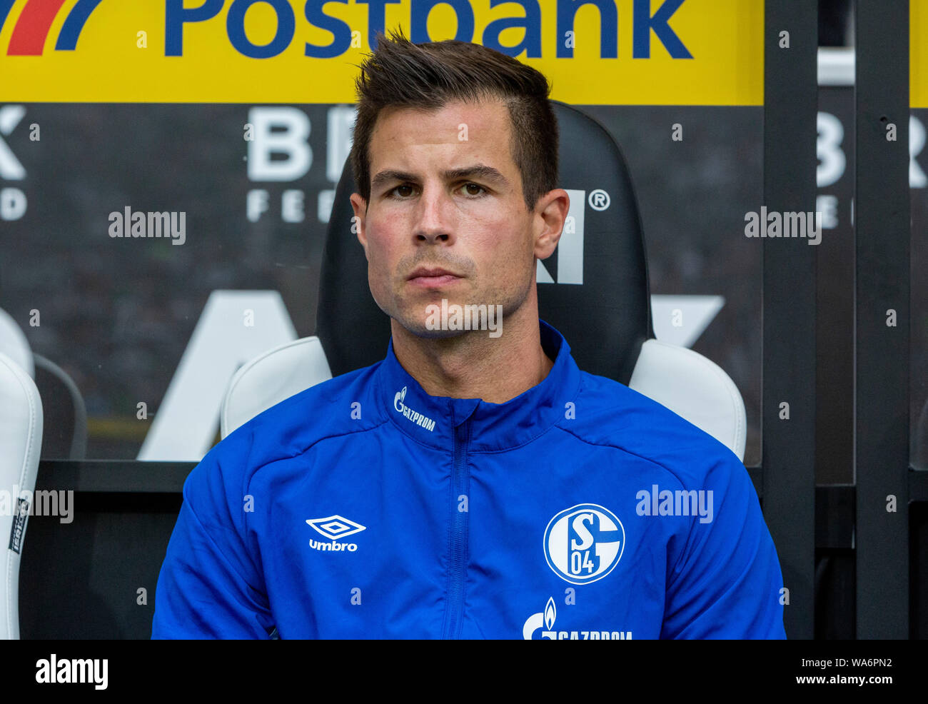 Sport, calcio, Bundesliga, 2019/2020, Borussia Moenchengladbach vs FC Schalke 04 0-0, Stadio Borussia Park, Lettori da banco, keeper Michael Langer (S04), DFL REGOLAMENTI VIETANO QUALSIASI USO DI FOTOGRAFIE come sequenze di immagini e/o quasi-VIDEO Foto Stock