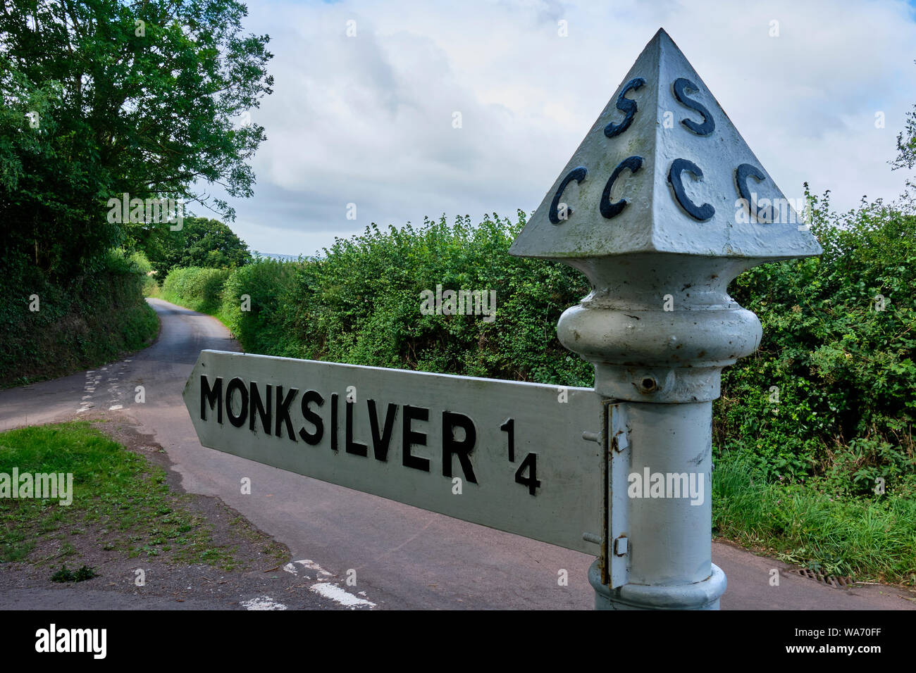 Segnaletica stradale vicino Monksilver, Somerset Foto Stock