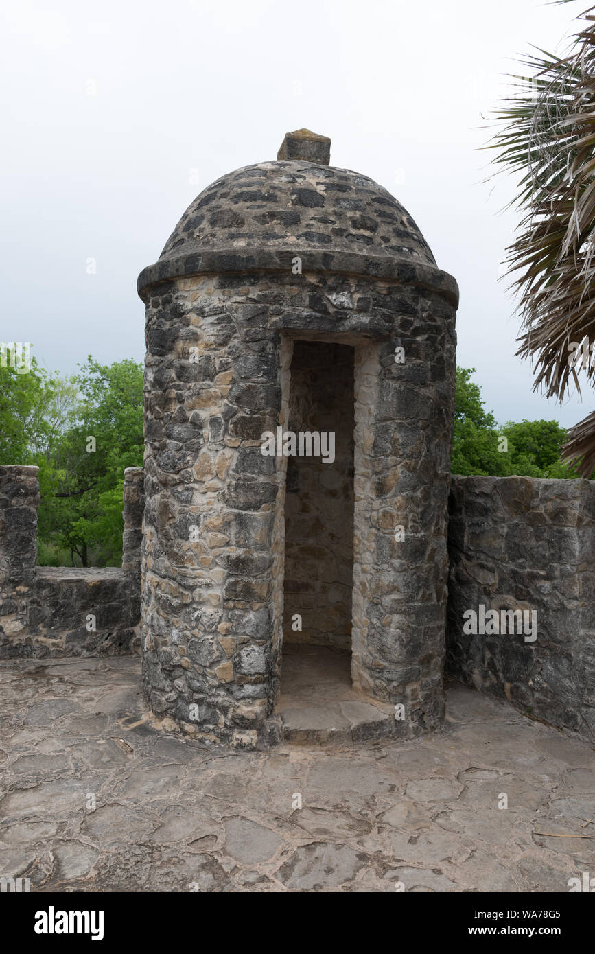 Una porzione del Presidio di Nuestra Senora de Loreto de la Bahia, conosciuto più comunemente come Presidio La Bahia, o semplicemente La Bahia, una fortezza costruita dall'esercito spagnolo che divenne il primo nucleo della città di Goliad, Texas Foto Stock