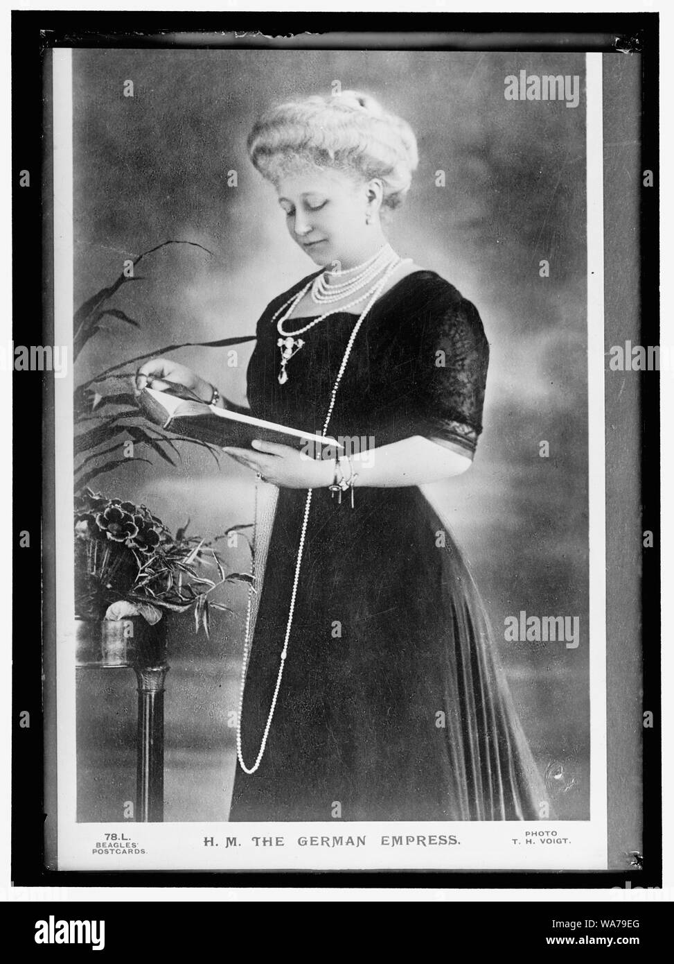 AUGUSTA VICTORIA, S.A.R. Imperatrice di Germania, nato nel 1858 Foto Stock