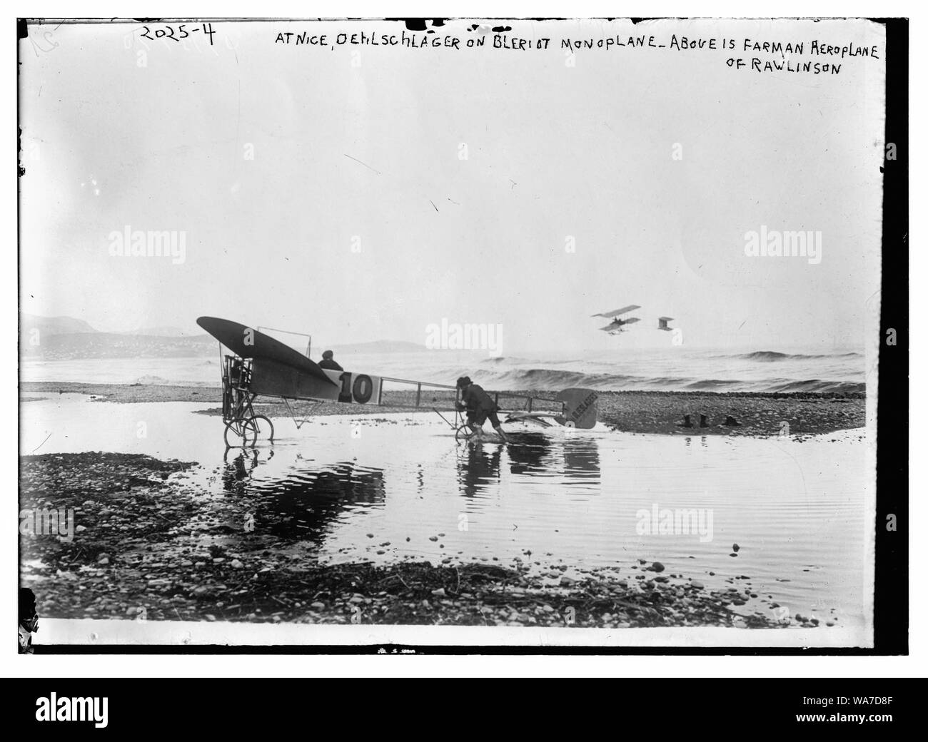 A Nizza, Oehlschlager sul monoplano Bleriot - Sopra è Farman aeroplano di Rawlinson Foto Stock