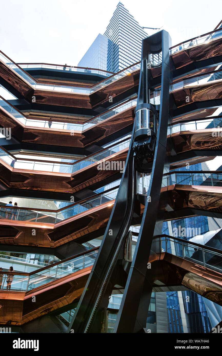 Nave opere d'arte interattiva Al cantiere Hudson Plaza di New York City Foto Stock