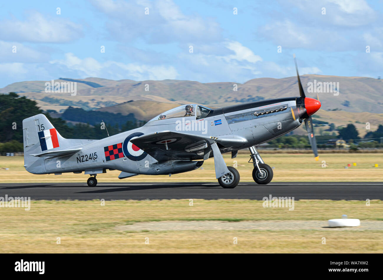 North American P Mustang Seconda Guerra Mondiale aereo da combattimento a Wings Over Wairarapa airshow cofano, aerodrome, Masterton, Nuova Zelanda Foto Stock