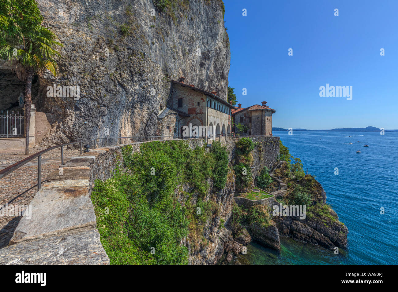 Santa Caterina del Sasso, Varese Leggiuno, Lombardia, Italia, Europa Foto Stock