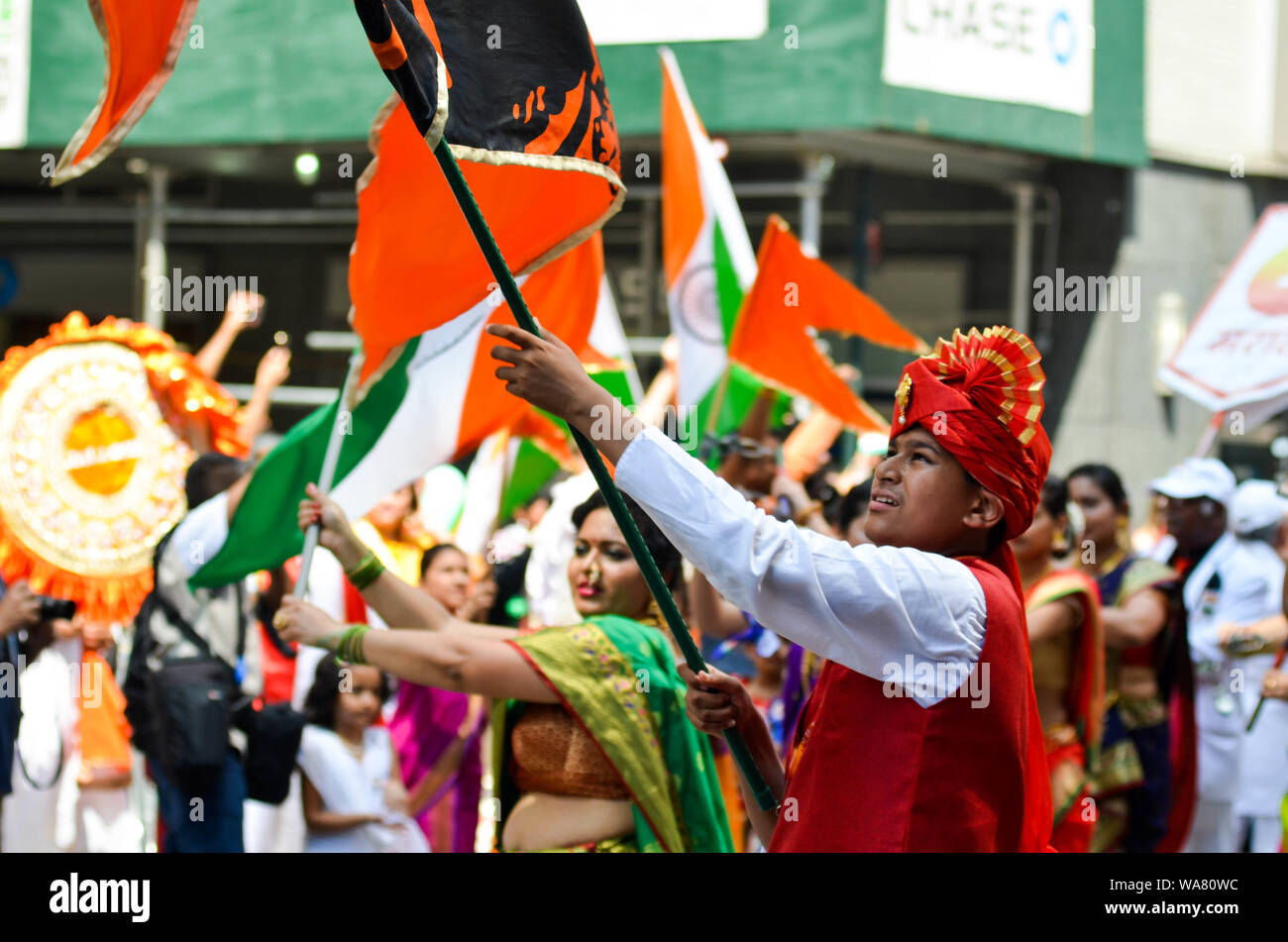 Migliaia di persone hanno partecipato alla 39th India parata del giorno per festeggiare l'indipendenza dell'India giorno lungo Madison Avenue su agosto 18, 2019 a New Yor Foto Stock