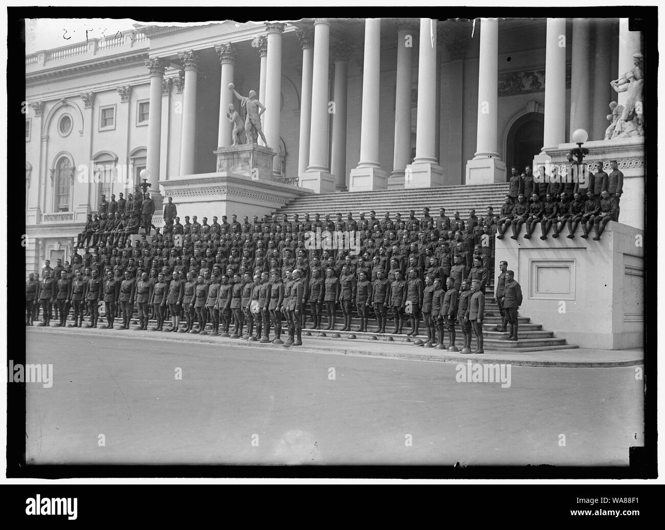 CAPITOL, U.S. I visitatori, ecc. La polizia militare del 1 ° divisione SULLA PROCEDURA Foto Stock CAPITOL, U.S. I visitatori, ecc. La polizia militare del 1 ° divisione SULLA PROCEDURA Foto Stock
