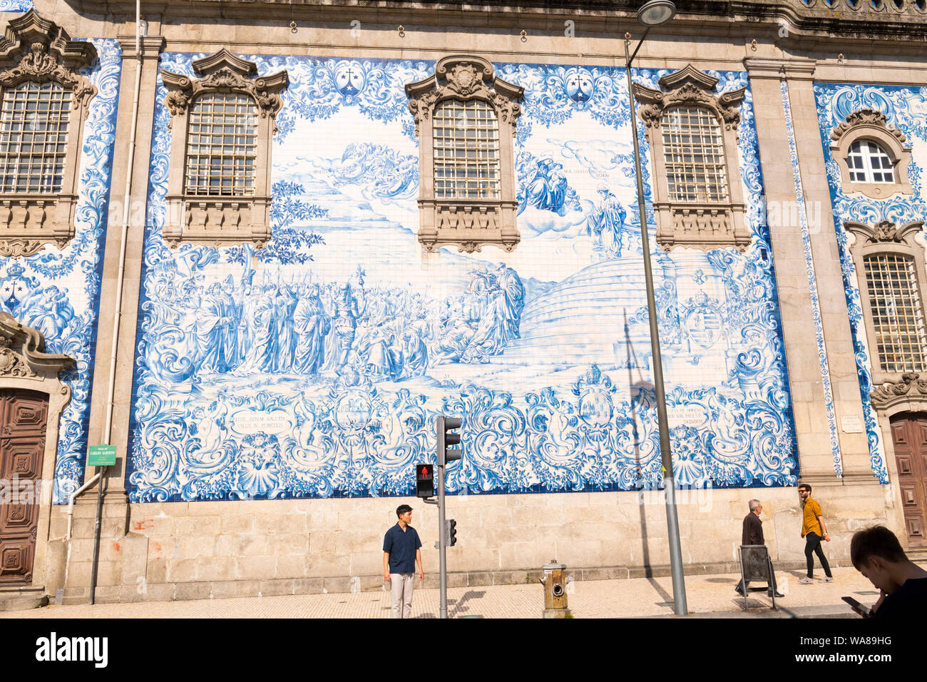 Portogallo Porto Porto Igreja do Carmo Chiesa azulejo bianco pannello blu Silvestro Siilvestri fondazione dei Carmelitani sul Monte Carmelo costruita 1768 Carmelitas Foto Stock