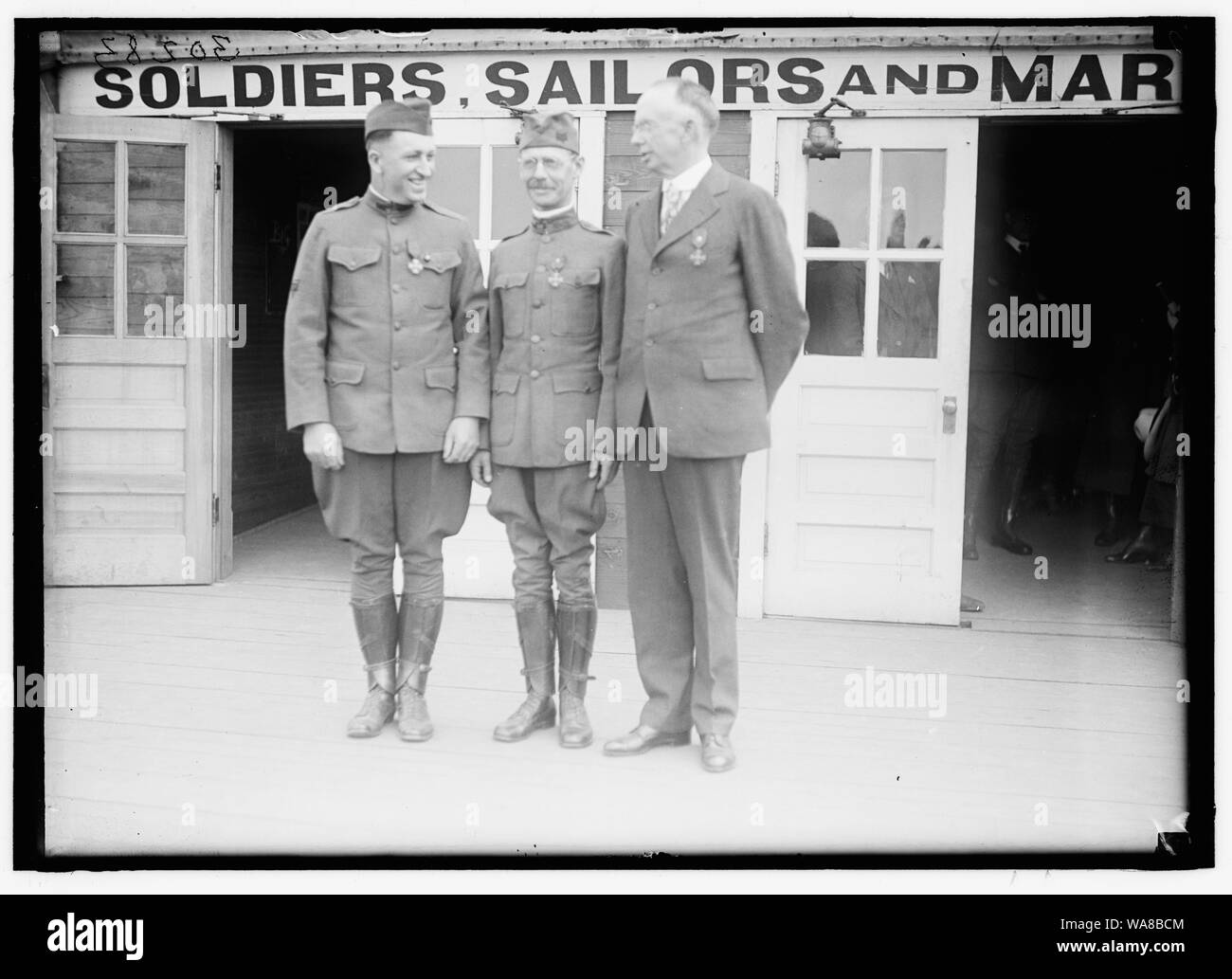 COLLARDET, generale dell'esercito francese. La decorazione Y.M.C.A. Segretari Foto Stock