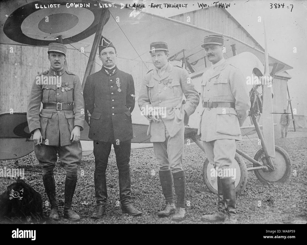 Il capitano Georges Thenault e piloti 1916 Foto Stock