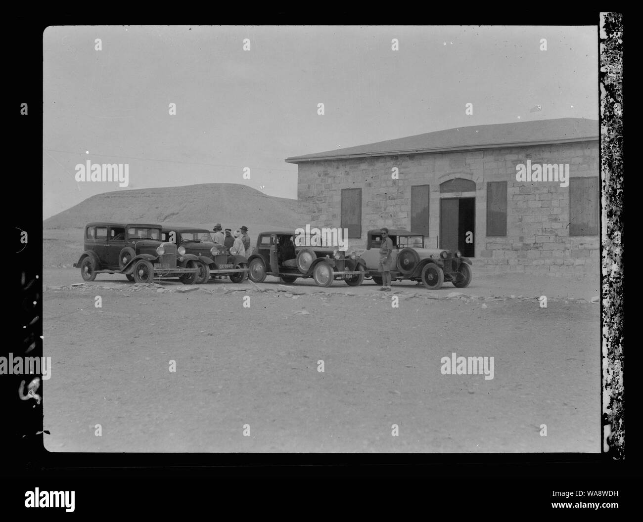 Automobili nel deserto Foto Stock