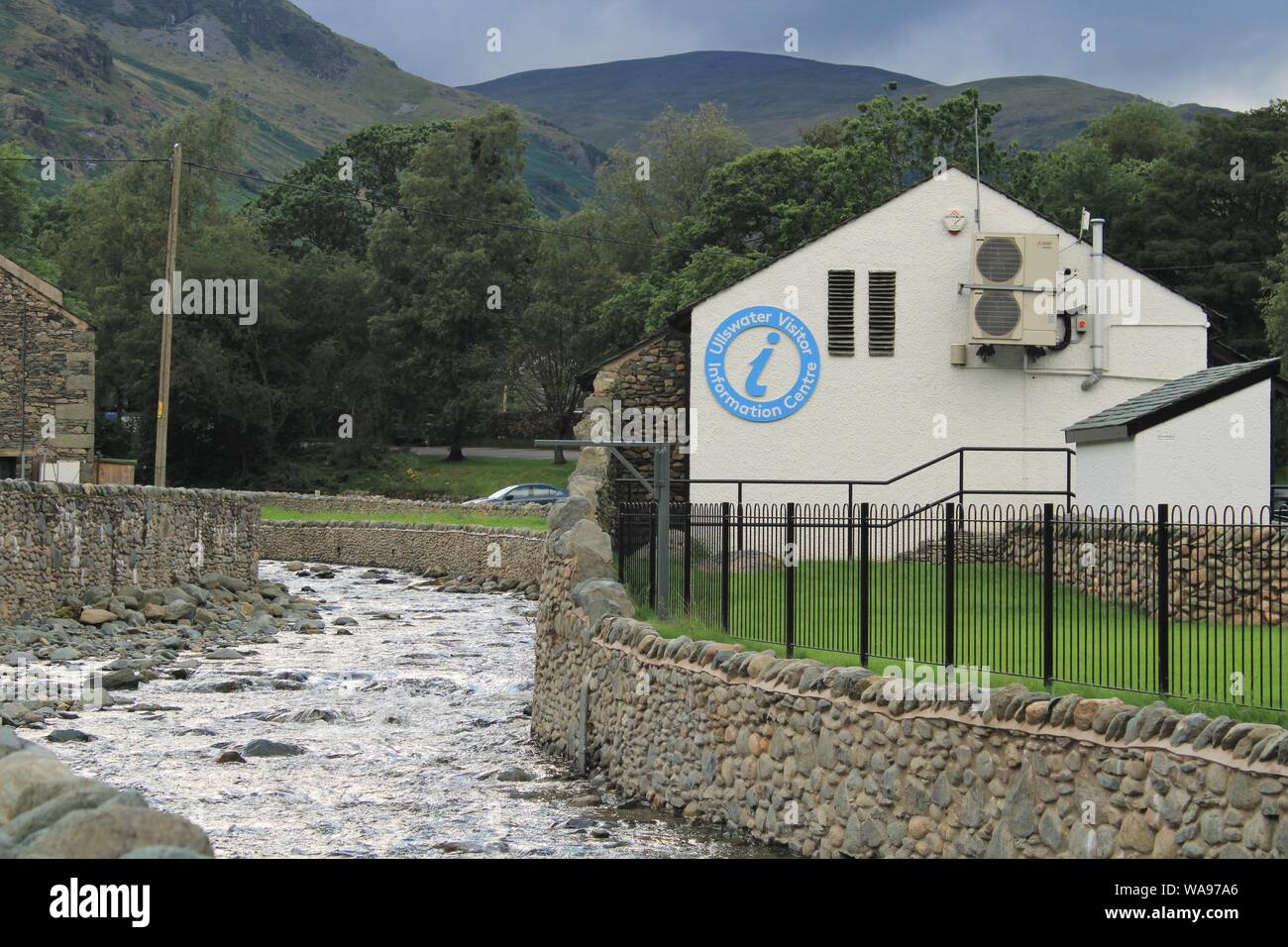 Regno Unito Glenridding Cumbria. Lake District inglese Cumbria. Glenridding sulla riva di Ullswater Regno Unito. Foto Stock