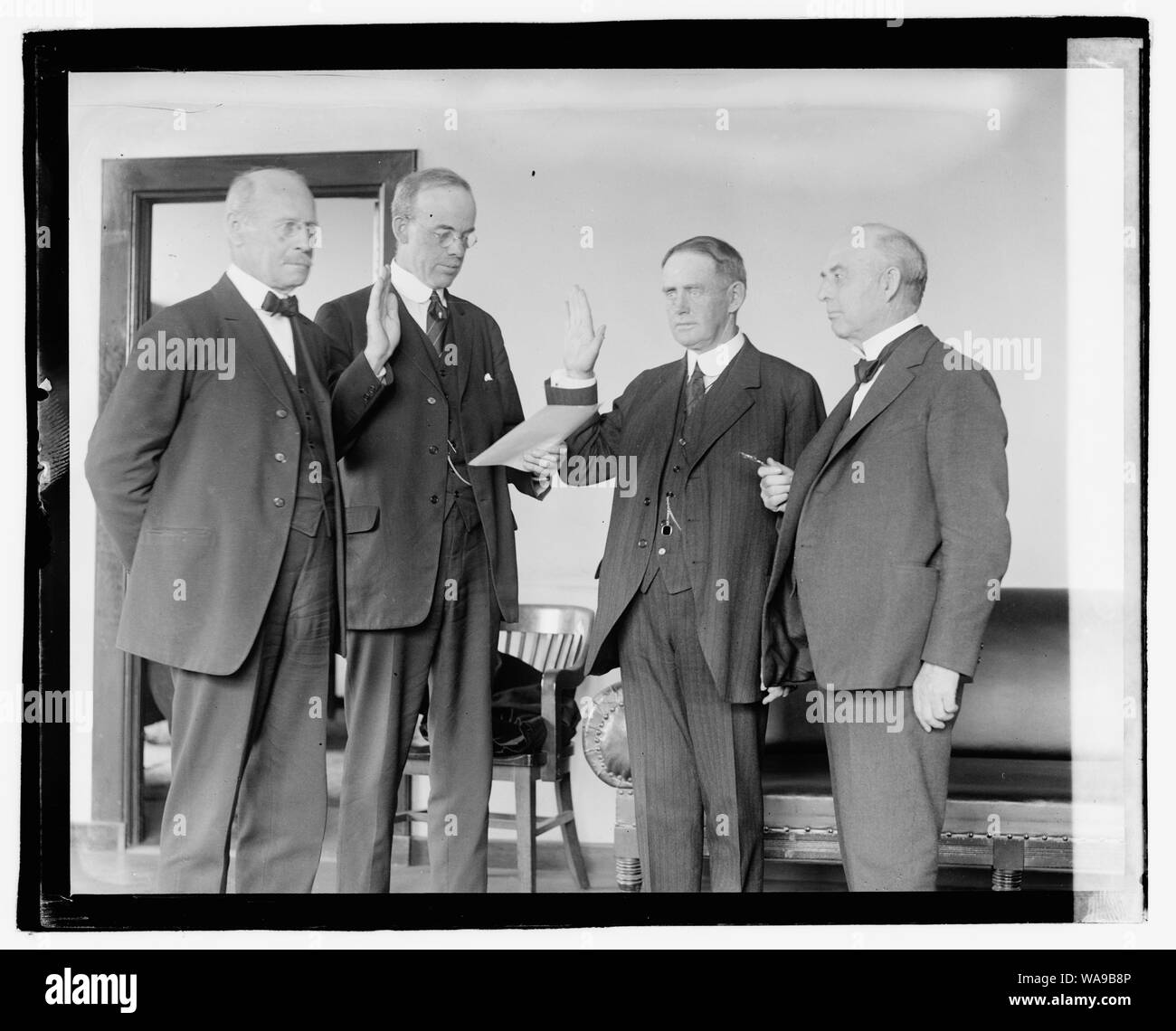 Chas. H. Burke, Com. Di Affari Indiani, 4/1/21 Foto Stock