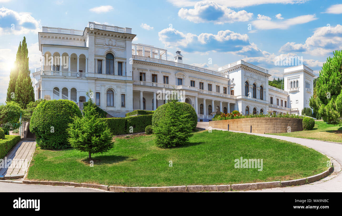 Livadia Palace in bella estate Yalta, Crimea. Foto Stock