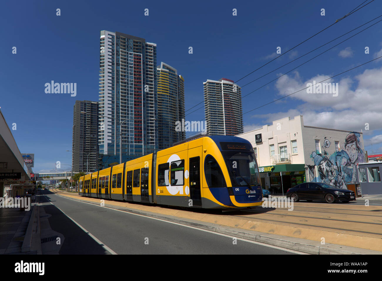 Q Link Tram - Light Rail passando per Southport Queensland Australia Foto Stock