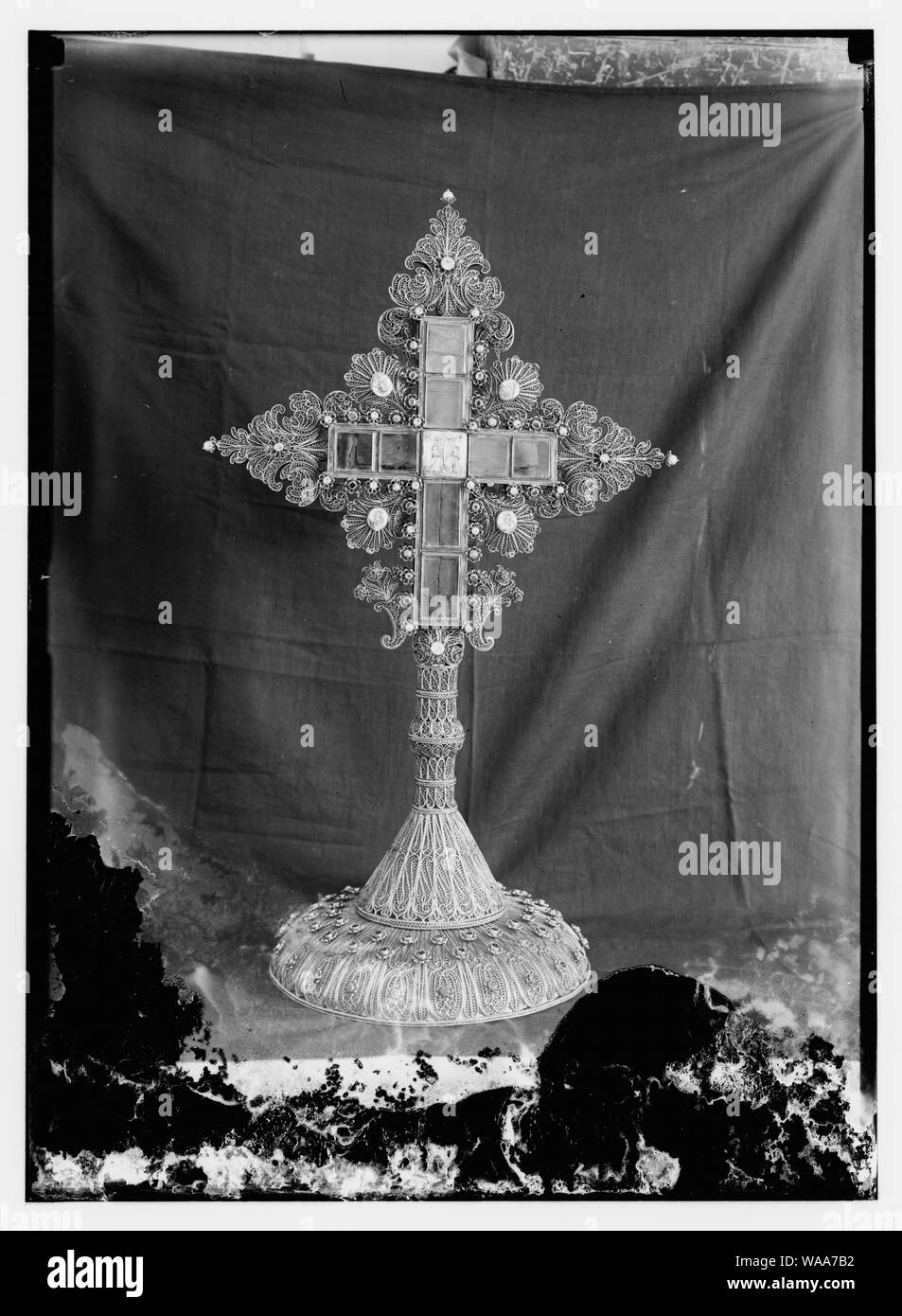 Chiesa di Santo sett. [Cioè sepolcro]. Jewelled attraversa Foto Stock