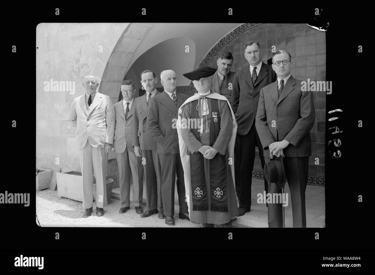 Chiesa parata di St Andrews Chiesa dal 1Ba.[]. L'Argyll & Sutherland Montanari il 26 Maggio '40. Gruppo con il dott. Maclean & chiesa anziani Foto Stock