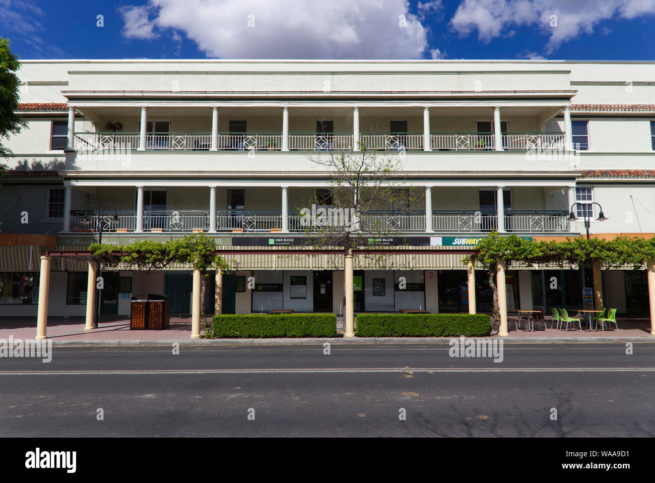 Max Center (1930) prominente edificio sulla strada Heber Moree Nuovo Galles del Sud Australia Foto Stock