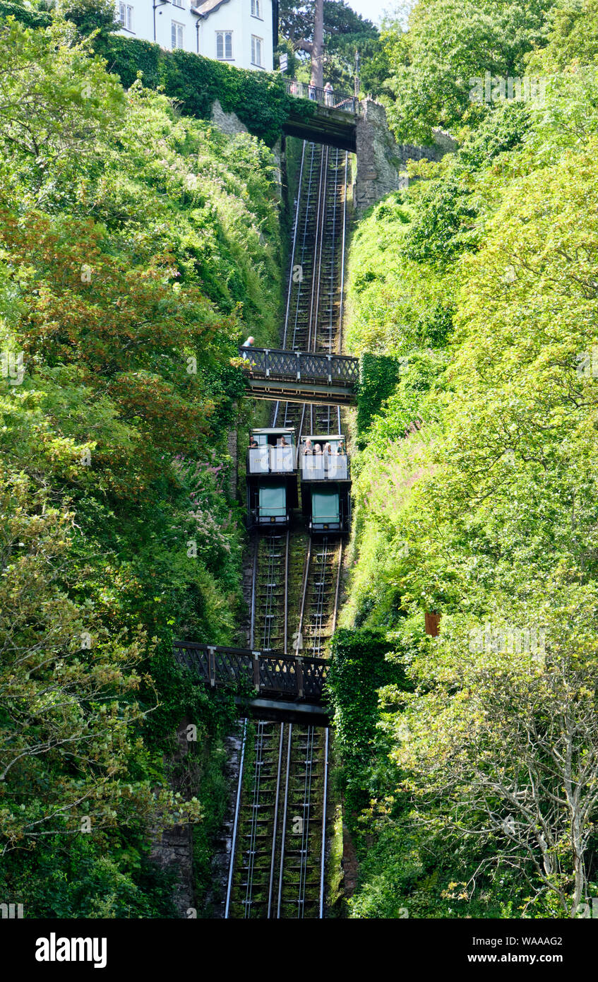 Il Lynton e Lynmouth Cliff Railway, Lynton, Devon Foto Stock