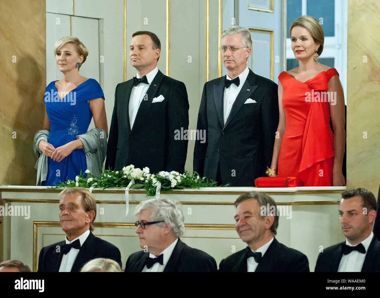 Il Lazienki Royal Museum, a Varsavia il 14 ottobre, 2015. Visita ufficiale in Polonia pagato da Sua Maestà il Re dei belgi e di Sua Maestà la Regina dei Belgi. Ricevimento offerto da Sua Maestà il Re dei belgi e di sua maestà regale la Regina del Belgio in onore del Presidente della Repubblica di Polonia e la prima signora. Nella foto: il re Filippo del Belgio, Regina Mathilde, Presidente Andrzej Duda, prima signora Agata Duda Foto Stock