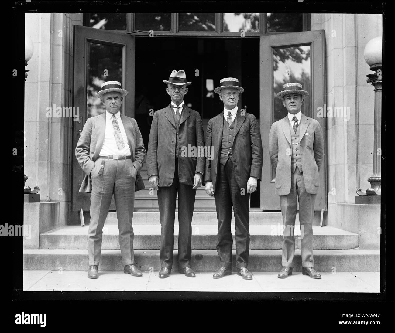 Carbone operatori in conferenza con Hoover. L. a r.: S.L. Yerkes, Frank Nelson, Erskine Ramsay e J.A. Norman Foto Stock