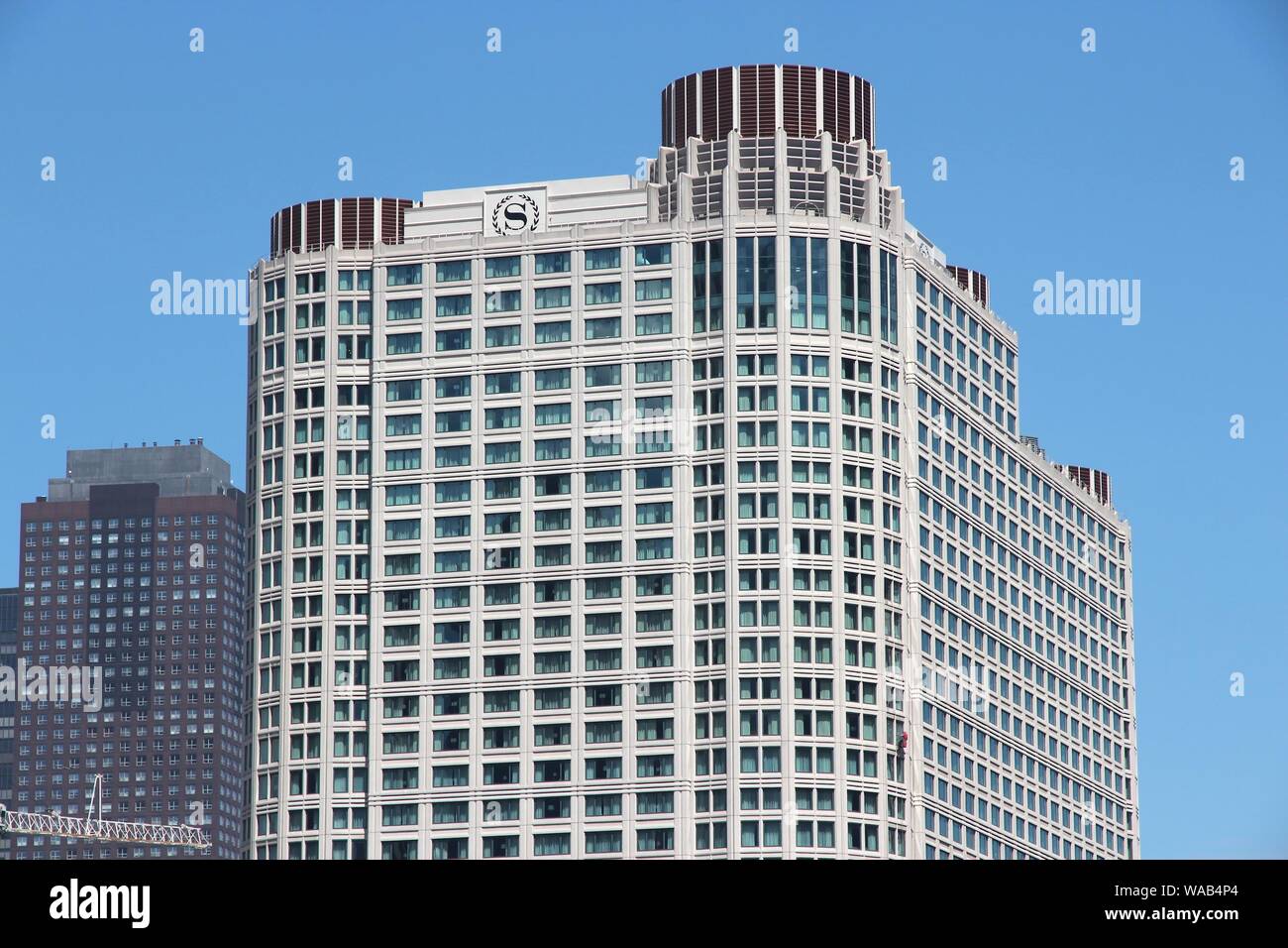 CHICAGO, Stati Uniti d'America - 27 giugno 2013: Sheraton Hotel di Chicago. Sheraton fa parte della Starwood Hotels & Resorts Worldwide, gruppo che impiega più di 181000 Foto Stock