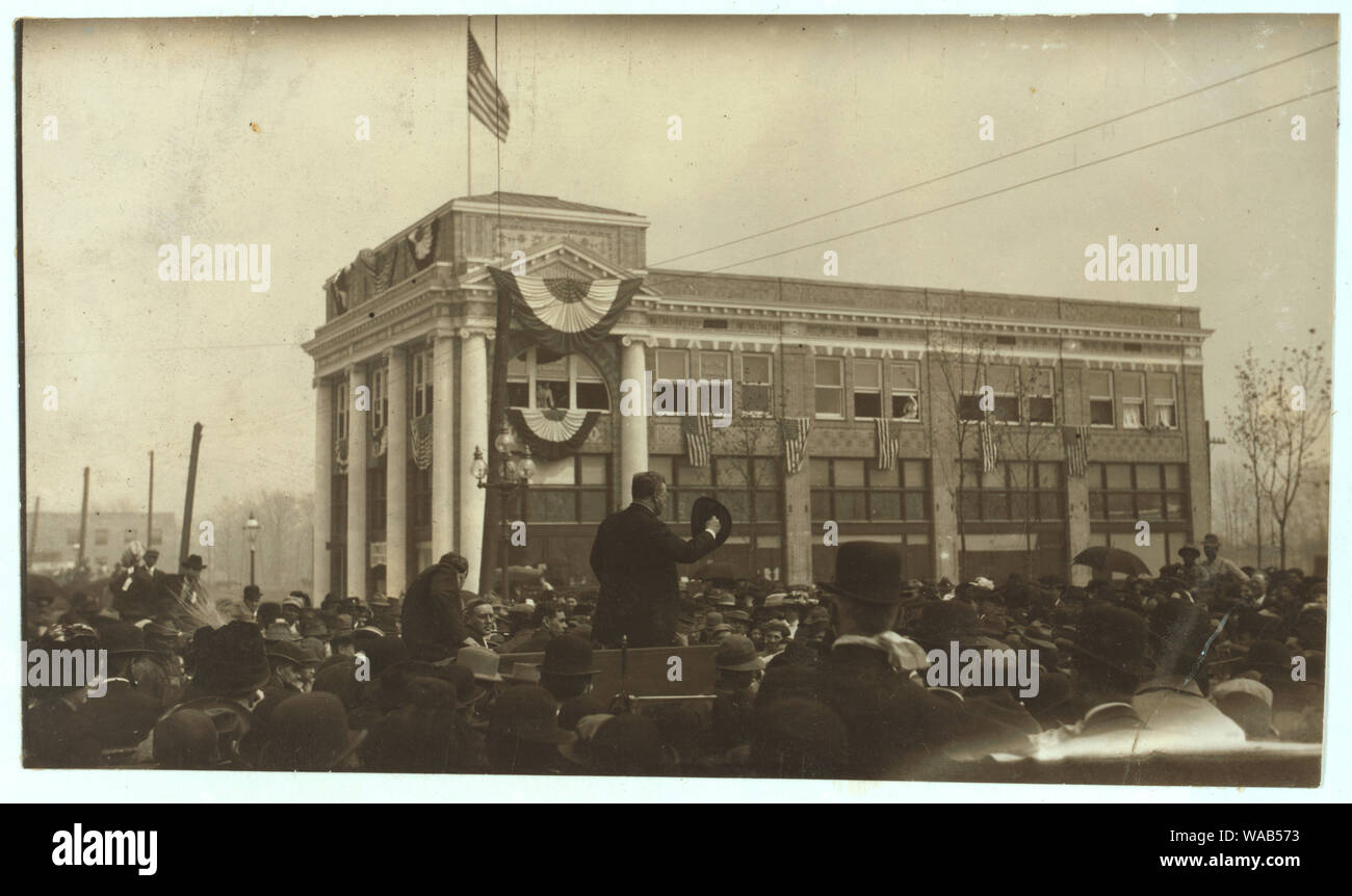 Col. Roosevelt affrontare la folla a Corey in occasione del N.C.L.C. Conferenza di Birmingham. Abstract: Fotografie dal record della Nazionale di Lavoro Minorile Comitato (USA) Foto Stock