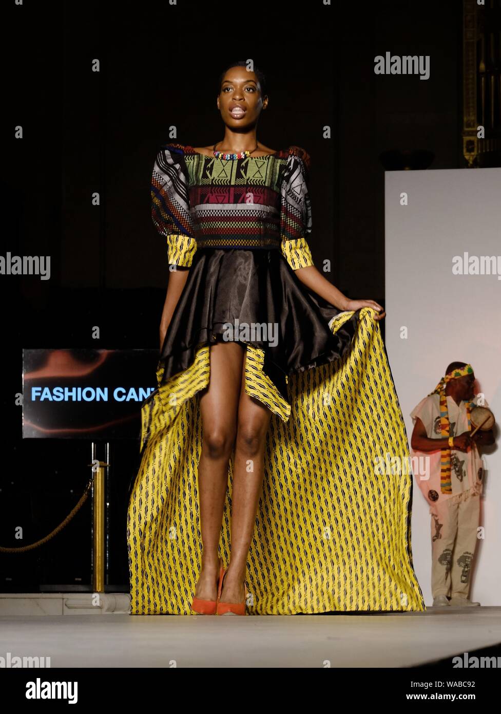 Etichetta di 'fashion Cante' vetrine raccolta in Africa Fashion Week tenutasi presso il massone's Hall di Londra Foto Stock