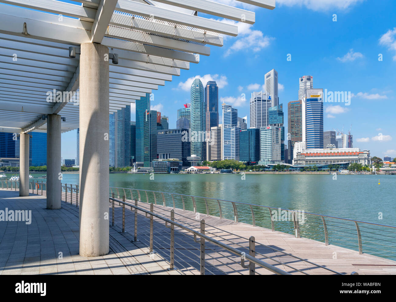 Il quartiere centrale degli affari (CBD) da Marina Bay, Città di Singapore, Singapore Foto Stock