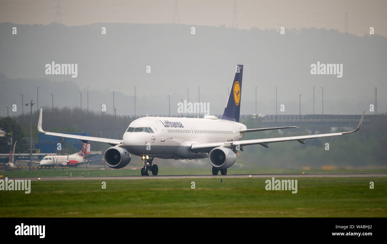 Glasgow, Regno Unito. Il 24 aprile 2019. Nuovo business hub collegamenti per gli enti locali e gli operatori internazionali all'Aeroporto Internazionale di Glasgow. Colin Fisher/CDFIMAGES.COM Credito: Colin Fisher/Alamy Live News Foto Stock