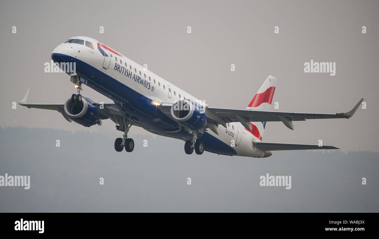 Glasgow, Regno Unito. Il 24 aprile 2019. Nuovo business hub collegamenti per gli enti locali e gli operatori internazionali all'Aeroporto Internazionale di Glasgow. Colin Fisher/CDFIMAGES.COM Credito: Colin Fisher/Alamy Live News Foto Stock
