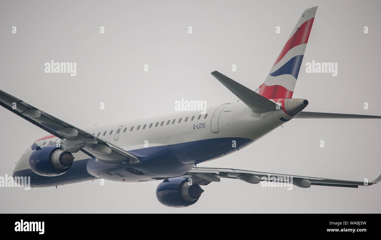 Glasgow, Regno Unito. Il 24 aprile 2019. Nuovo business hub collegamenti per gli enti locali e gli operatori internazionali all'Aeroporto Internazionale di Glasgow. Colin Fisher/CDFIMAGES.COM Credito: Colin Fisher/Alamy Live News Foto Stock