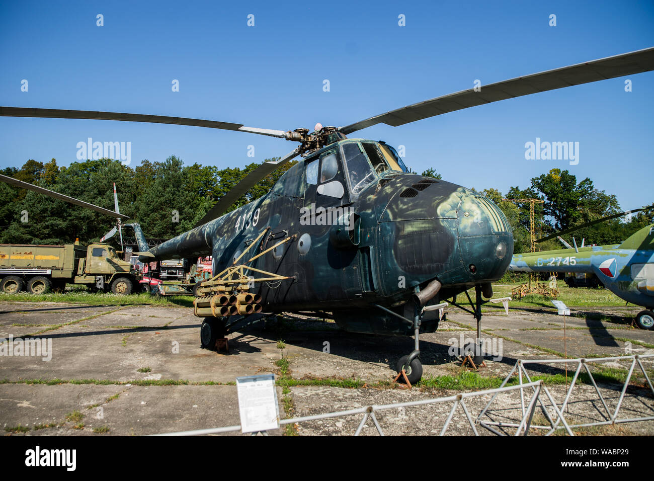 Mil mi 4 helicopter immagini e fotografie stock ad alta risoluzione - Alamy