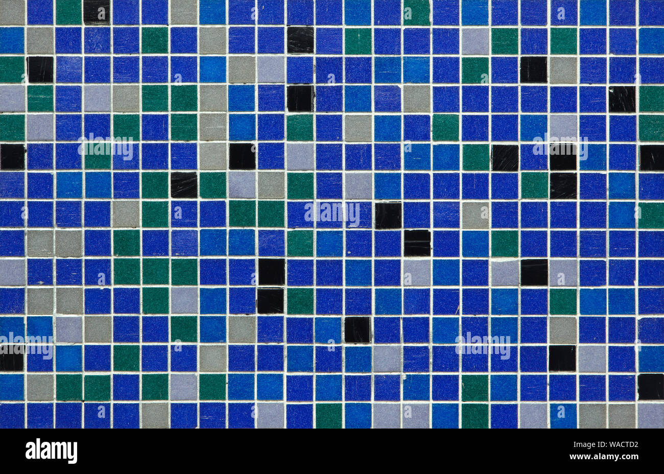 Blu di piastrelle a mosaico. Texture di sfondo. Foto Stock