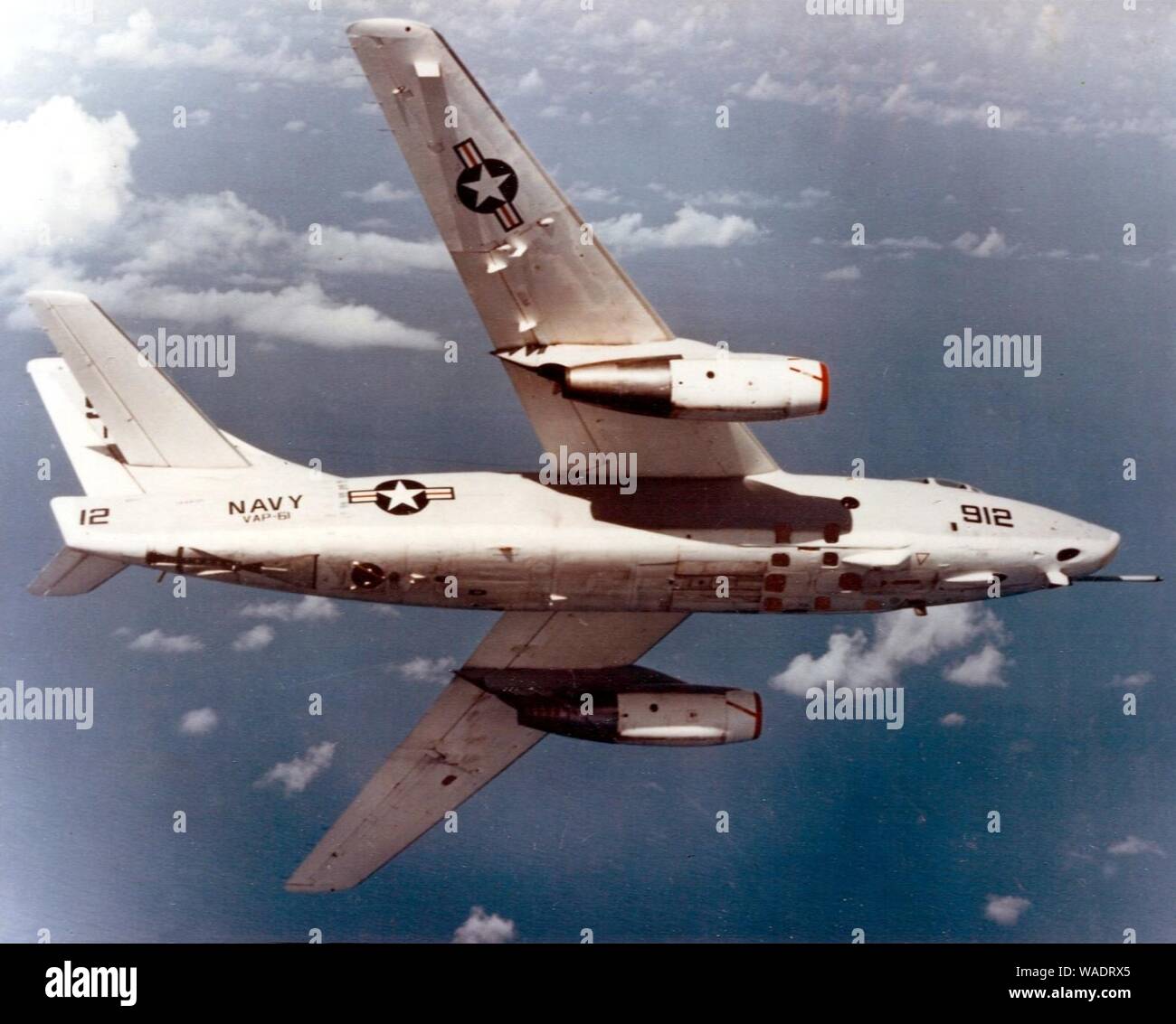 Douglas RA-3B Skywarrior di VAP-61 dal di sotto. Foto Stock