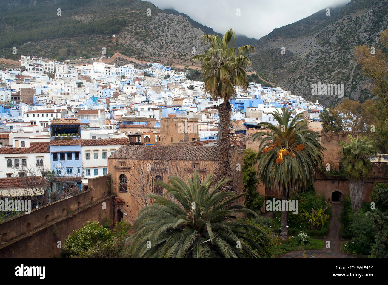 Chefchaouen Marocco, vista dalla Cittadella su new town Foto Stock