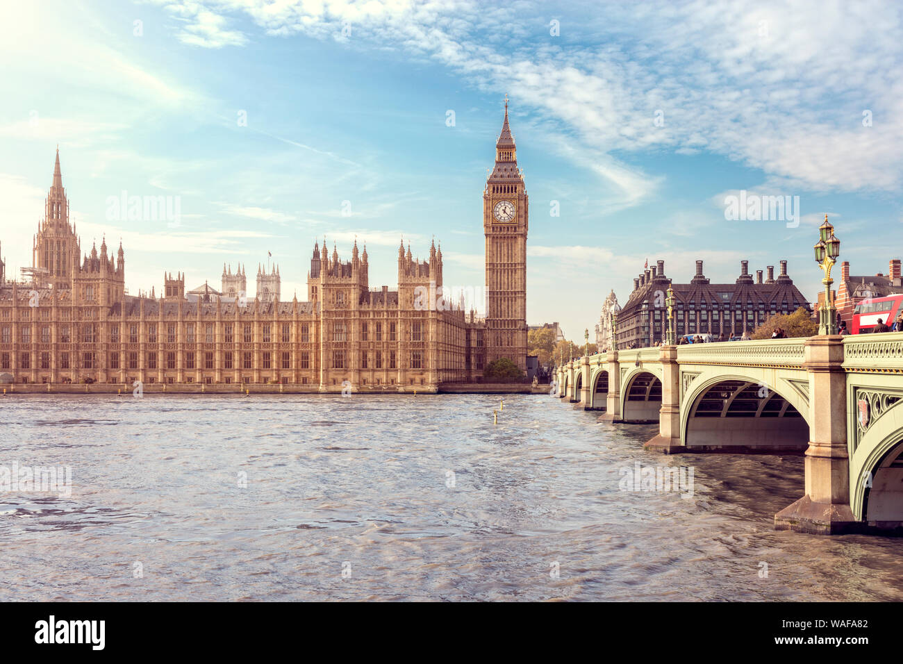 Big Ben, le Houses of Parliament e Westminster Bridge di Londra, Inghilterra Foto Stock