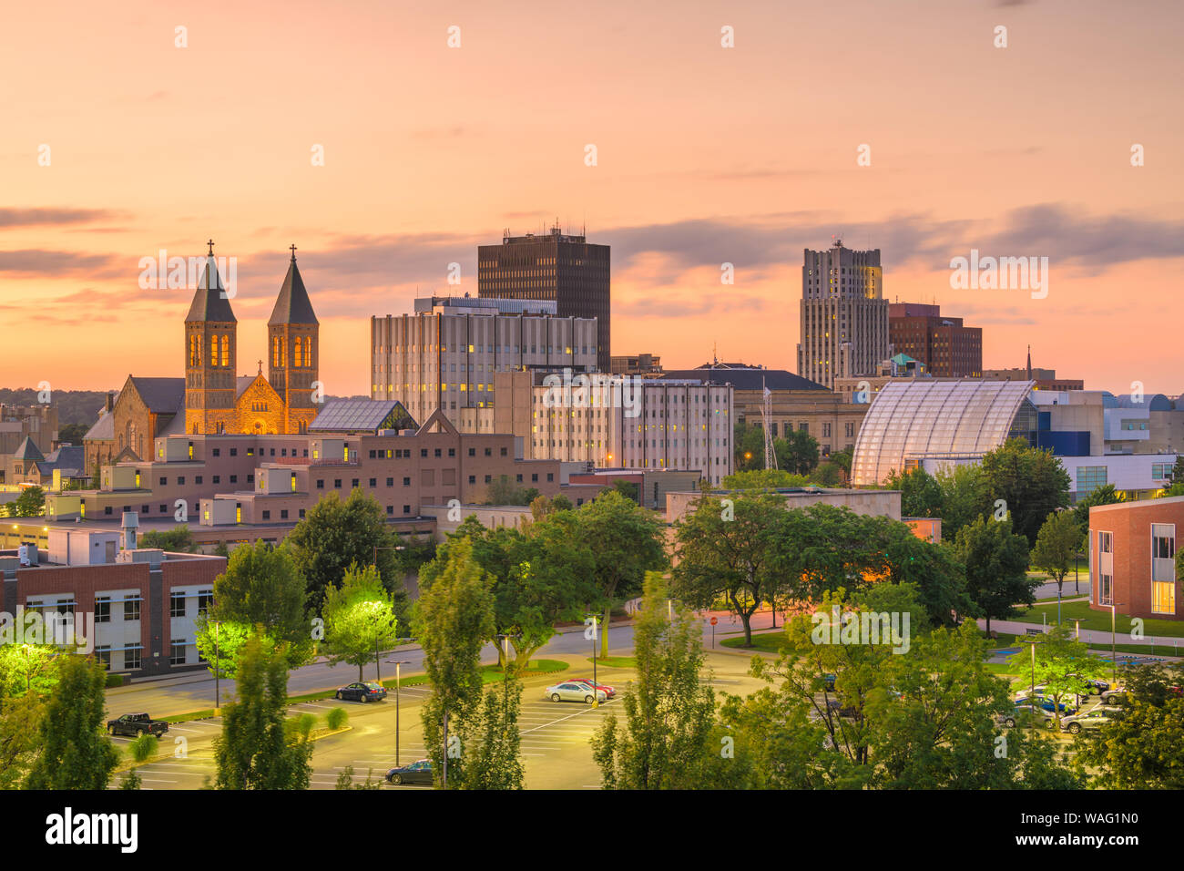 Akron, Ohio, Stati Uniti d'America skyline del centro al tramonto. Foto Stock